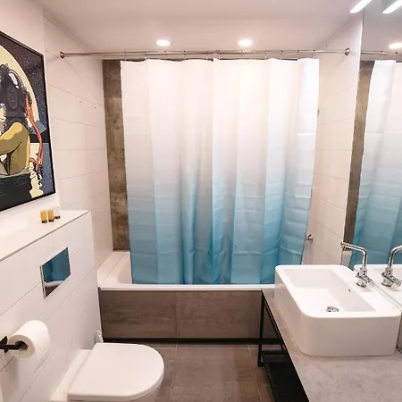 Sea View On 24th Floor! *