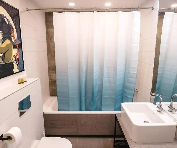 Sea View On 24th Floor! *